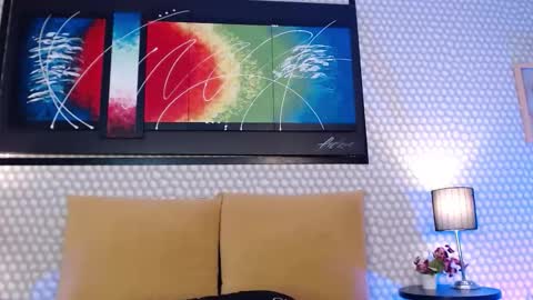 Kami online show from March 25, 9:28 pm