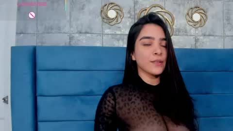 Kamila Betancourt online show from May 28, 12:25 pm