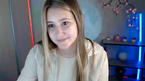 kamilla_love_ online show from June 4, 2:43 pm