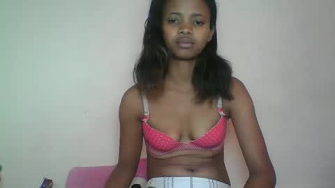 kamillah69 online show from March 2, 6:36 am