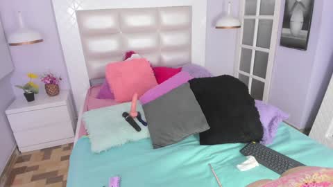 Snapshot of kaory_azumi chatting on January 3, 12:41 pm kaory_azumi online show from January 3, 12:41 pm