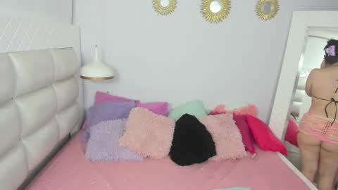 Snapshot of kaory_azumi chatting on January 22, 6:31 pm kaory_azumi online show from January 22, 6:31 pm