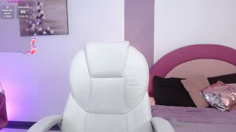 kaoryy_1 online show from April 8, 11:45 am