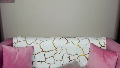 Snapshot of karina_kelly chatting on October 5, 2:16 am karina online show from October 5, 2:16 am