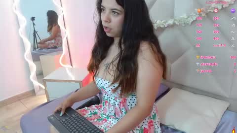 karla_tay1 online show from May 24, 12:59 pm
