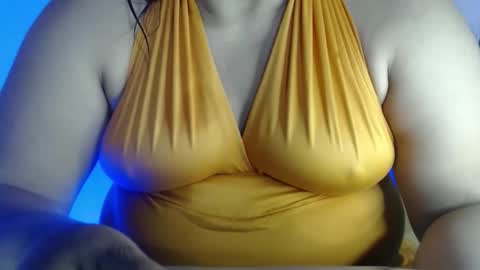 karolbb21 online show from November 29, 9:30 pm