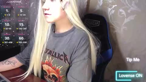 Caroline Fox online show from February 26, 10:47 am