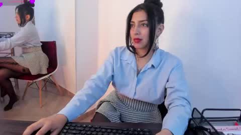 Kasandra Grant online show from April 10, 7:20 pm