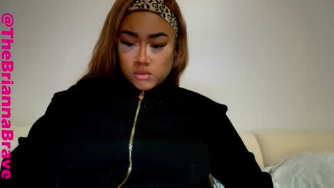 BriannaBrave online show from December 17, 3:22 am