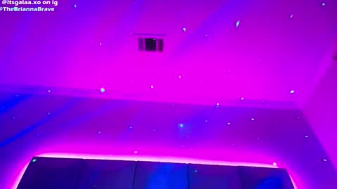 BriannaBrave online show from March 16, 5:44 am