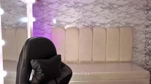 Snapshot of kataleya_t chatting on October 5, 3:44 am kataleya_t online show from October 5, 3:44 am