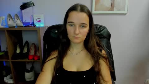 Snapshot of katedesire chatting on September 25, 1:43 pm Kate  online show from September 25, 1:43 pm