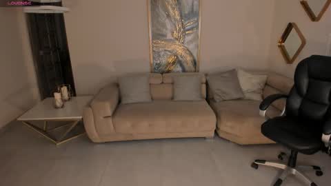 K A T E  online show from March 17, 8:51 am