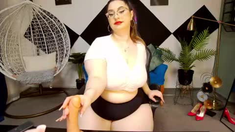 Kate online show from May 22, 7:23 pm