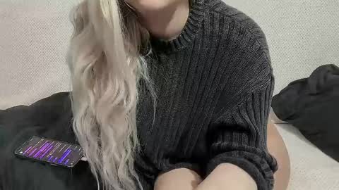 Katie online show from May 22, 4:43 am