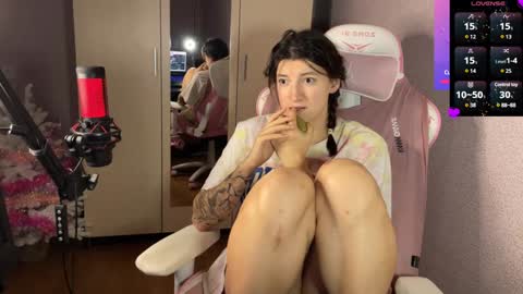 Snapshot of katrin_kristal chatting on January 26, 7:20 pm naked in pvt show 100 tk online show from January 26, 7:20 pm