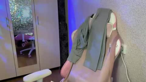   naked in pvt show 100 tk online show from March 10, 5:50 pm