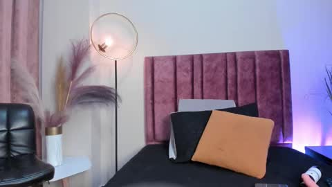 Katriona Nyx online show from March 18, 2:11 pm