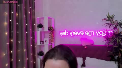 Kate online show from March 25, 6:05 am