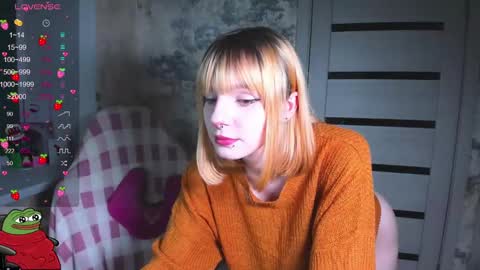 Snapshot of kawaii_power_uwu chatting on February 20, 12:47 pm Kira-chan  online show from February 20, 12:47 pm