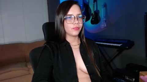 Kay online show from March 5, 1:45 am