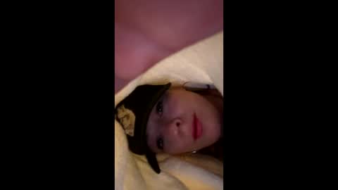 kay_la online show from October 2, 9:36 am