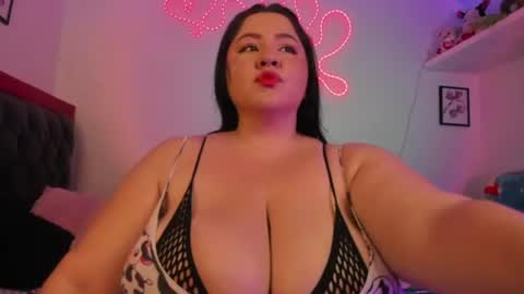Kayla online show from June 25, 10:55 pm