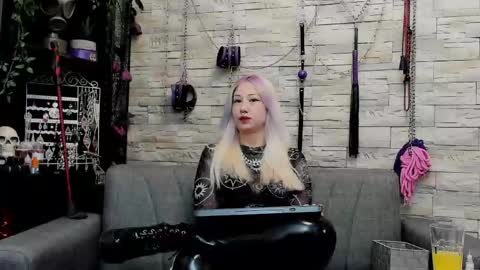 Miss Kazia online show from April 27, 1:03 am