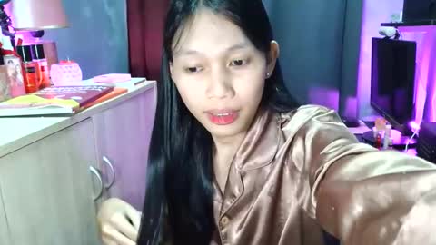 Its me Cora online show from November 4, 4:39 am