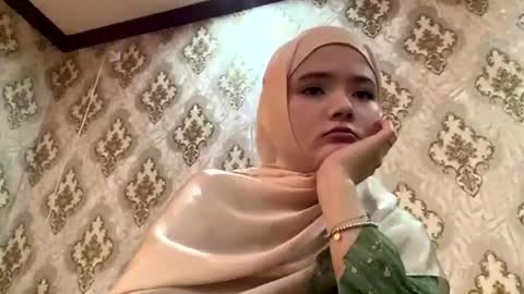 Kate online show from April 23, 5:37 am