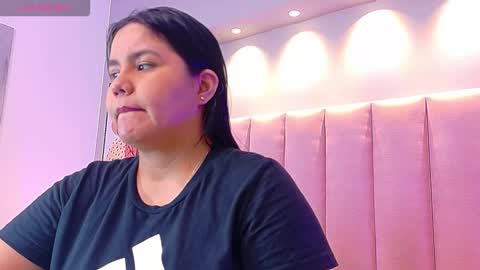 Keily Ross online show from February 8, 11:18 pm