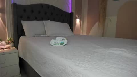 Keira Angel online show from July 8, 7:32 am