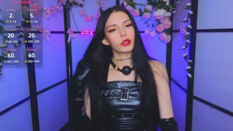 Kelly online show from June 17, 8:43 pm