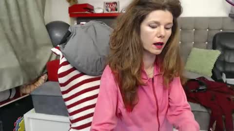 kelly online show from February 5, 7:06 pm