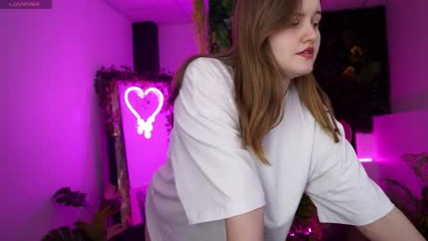 kelly online show from April 9, 11:59 am