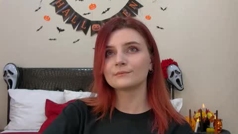 Kelly Stoneys online show from November 3, 5:55 am