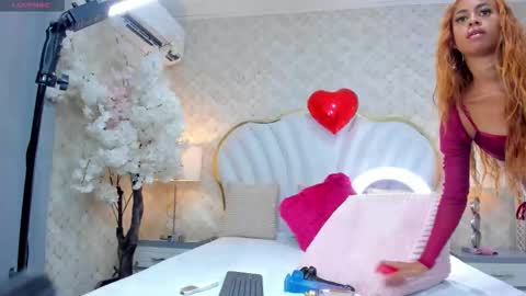 Kendal  online show from February 18, 8:52 pm