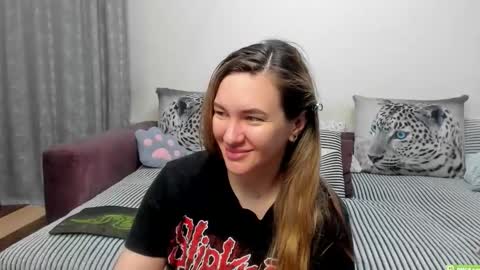 Kendra online show from April 9, 11:43 pm