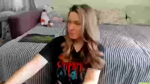 Kendra online show from March 11, 7:45 am