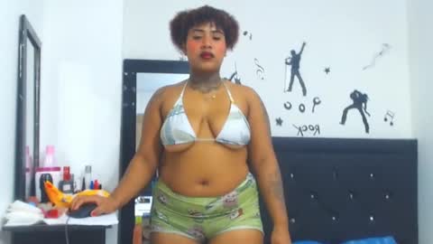 keniacuteth online show from September 26, 4:32 am