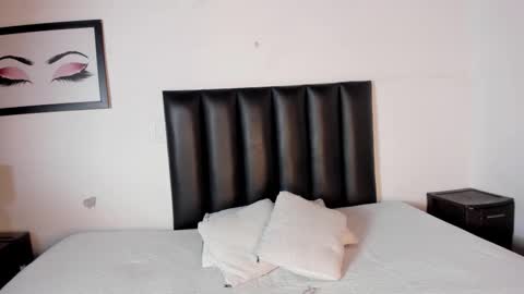 KENTHA  online show from November 30, 11:25 am