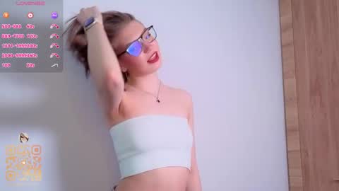 Lisa online show from March 4, 7:09 pm