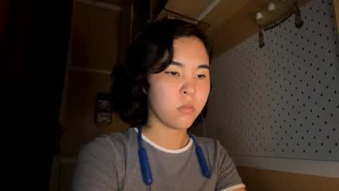 Jenny  online show from April 16, 4:35 am