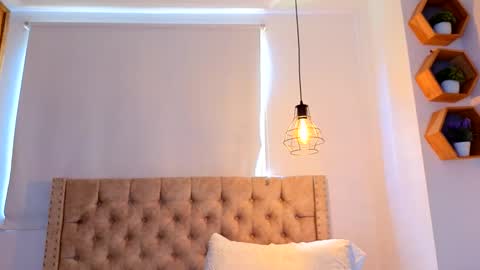 Kery Hillson online show from March 10, 5:06 pm