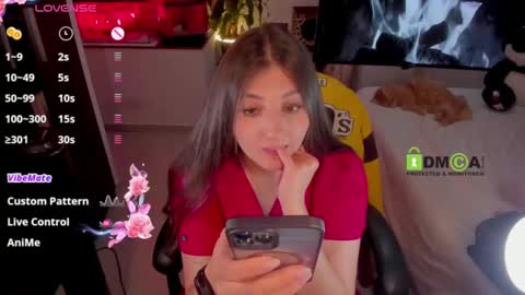 Snapshot of khionebesset chatting on September 21, 6:01 am Khi.  online show from September 21, 6:01 am
