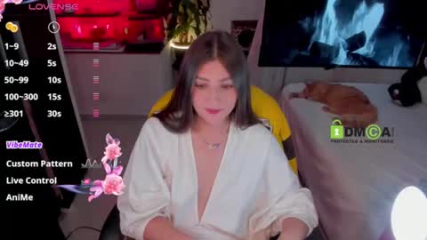 Snapshot of khionebesset chatting on September 25, 5:06 am Khi.  online show from September 25, 5:06 am