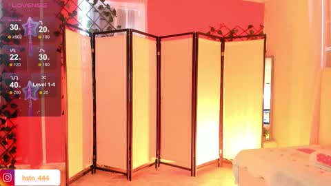 Khloe online show from November 7, 2:00 pm