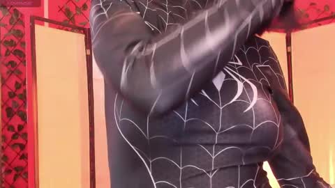 Khloe online show from October 7, 2:21 pm