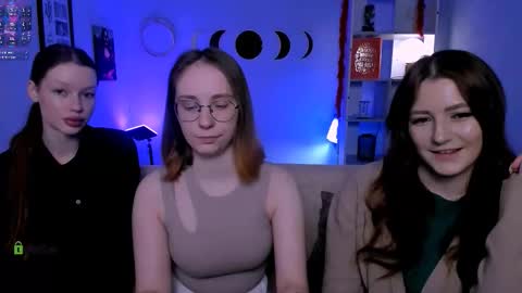 khloebeauty online show from March 7, 8:38 pm