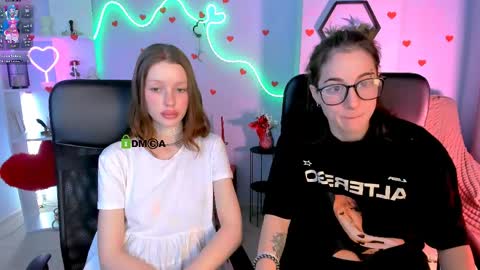 khloebeauty online show from April 7, 7:38 pm